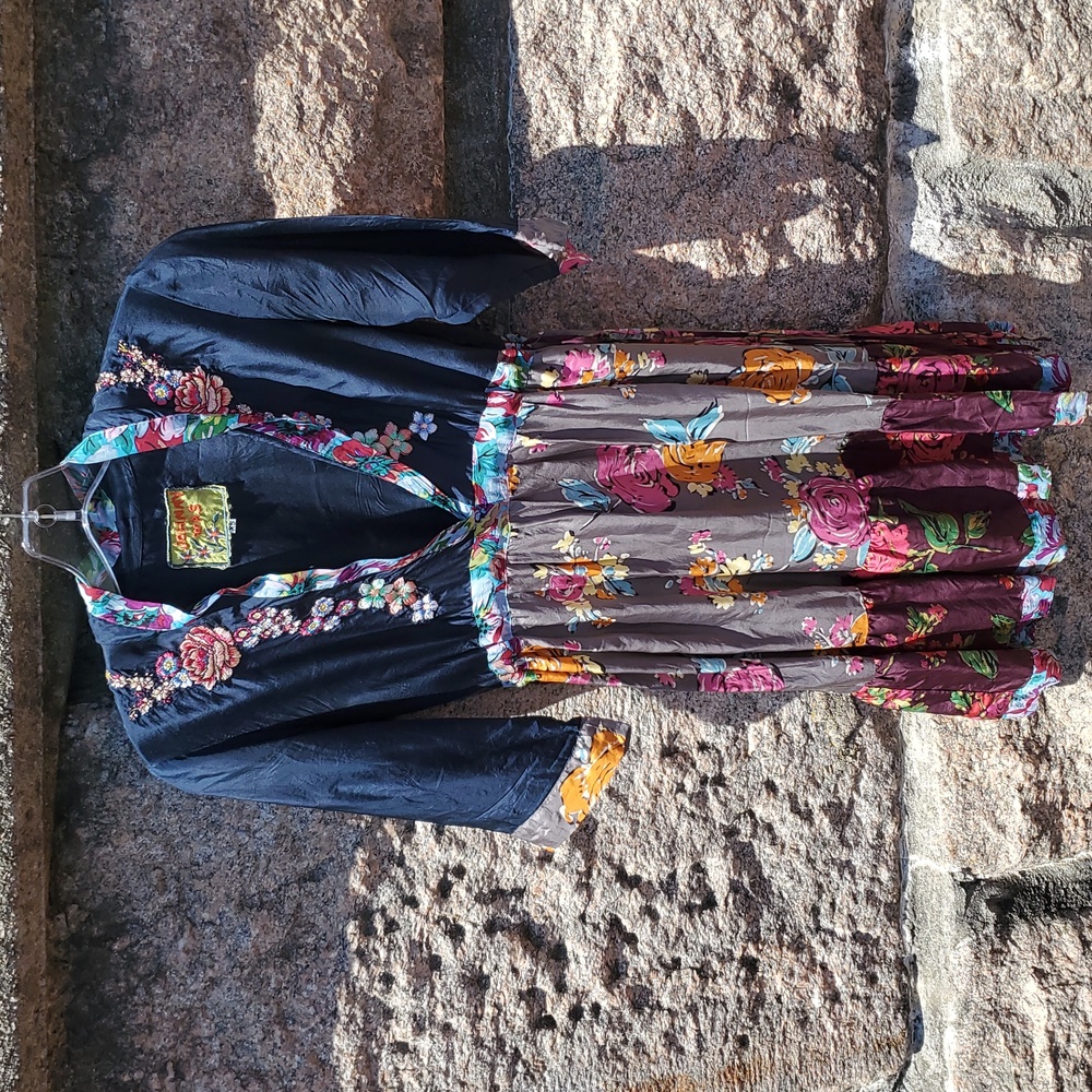 Johnny Was Floral Silk Kimono Navy Blue XS